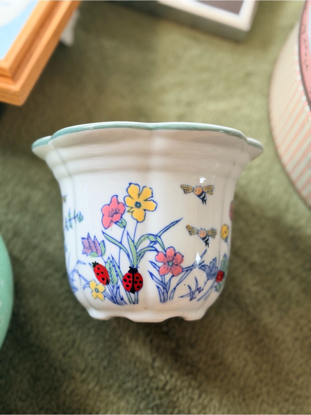 Floral Ladybug Ceramic Planter in White and Green